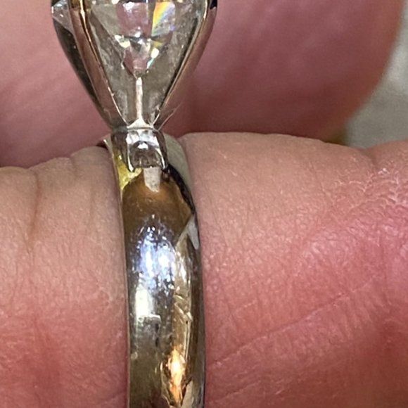 14K white gold with 3 carat moissanite - Picture 5 of 5